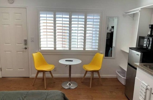 Castro Valley Apartment | Spacious Studio w/AC - Near BART/Free Laundry!