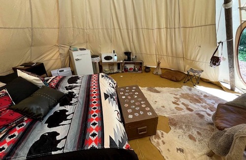 Marble Falls Cabin | Spacious Tipi with Outdoor BBQ and Fire Pit in Texas