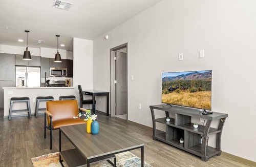 La Buena Vida Apartment | Spacious Westgate CozySuites by stadium with pool 1