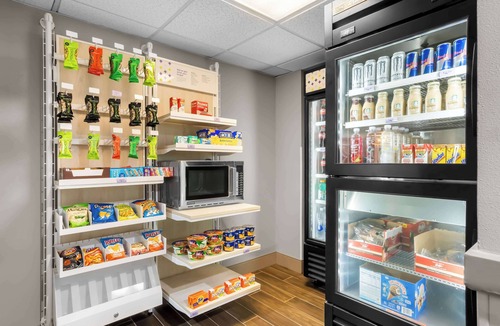 Grapevine Hotel | Spark by Hilton Grapevine DFW North
