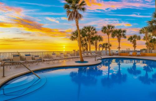 West Panama City Beach Resort | Splash Resort Luxury Pools Lazy River Fun Water Parks
