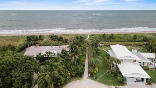 South Beach House | St Christopher's Retreat