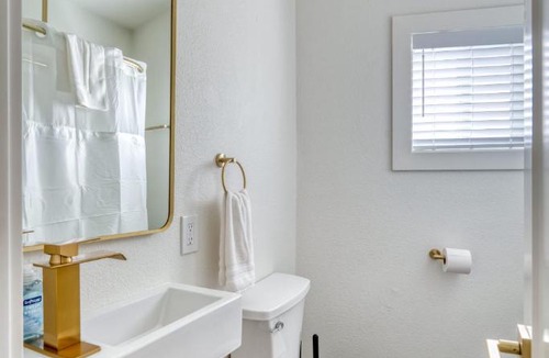 Brooklyn Apartment | Stay Portland - Spacious Studio in Brooklyn