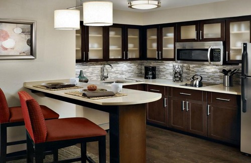 Auburn Hills Hotel | Staybridge Suites Auburn Hills by IHG