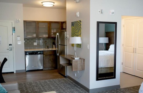 Auburn Hills Hotel | Staybridge Suites Auburn Hills by IHG