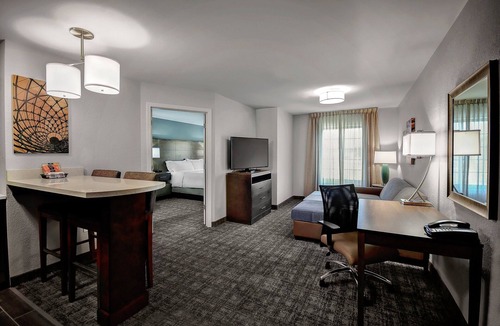 Holland Hotel | Staybridge Suites Holland by IHG