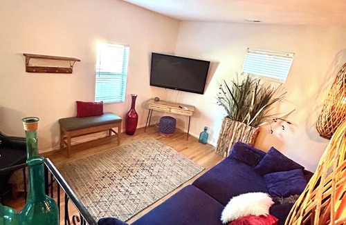 Gary House | Staycation Retreat
