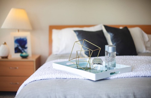 Bayfield Apartment | Steeple Hill Flats, Superior Flat @ Steeple Hill, Upper level flat near Downtown Bayfield