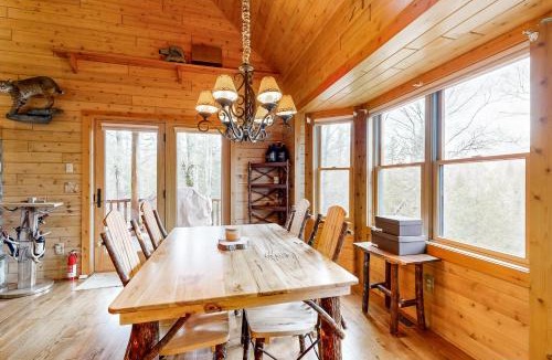Vanderbilt House | Steps to Sturgeon River! Dog-Friendly Nature Haven