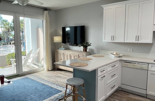 Gulf Place Condo | Steps to the beach!