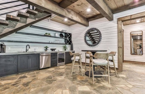 Cashes Valley Cabin | Stone Pool Lodge | Blue Ridge, GA