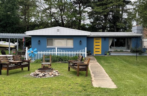 Deckerville Cottage | Stones Throw Cottage - Beautiful beach within 2 miles of both major campgrounds