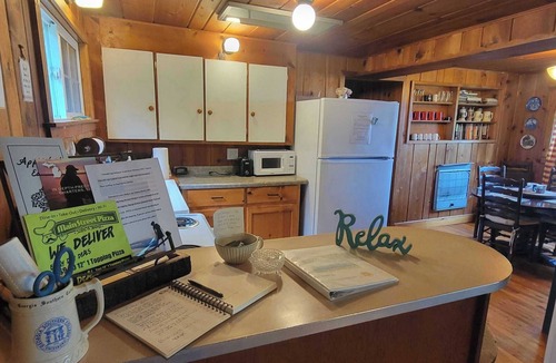 Escanaba Cabin | Stonington Clearview Cottage: Sun, Sand & Serenity – Summer on the Stonington Peninsula