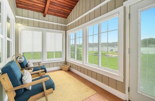 New Era House | Stony Lake Hideaway
