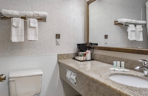 Salmon Creek House | Stop for comfort and value in Vancouver, WA!