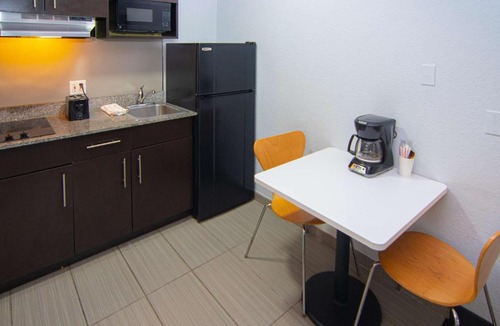 Coral Springs Hotel | Studio 6 Extended Stay - Coral Springs, FL- Fort Lauderdale