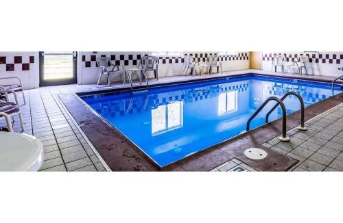 Southport Hotel | Studio 6 Indianapolis, IN - Southport