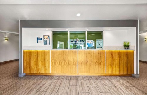 Cully Hotel | Studio 6-Portland, OR