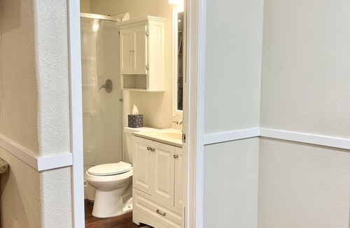 Westbury Apartment | Studio Apartment
