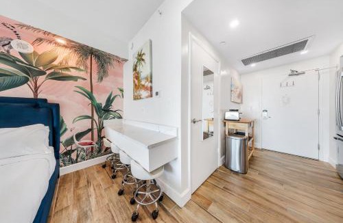Coconut Grove Apartment | Studio at Arya Hotel Coconut Grove, Free Parking & Balcony