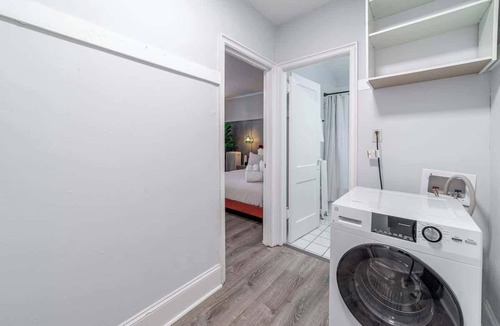 Mid-North District Apartment | Studio Beau - Steps from Lincoln Park Zoo & Lake