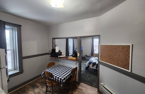 South Range Apartment | Studio Close to MTU, Houghton, Keweenaw, Dining, on the Trail & Full Amenities
