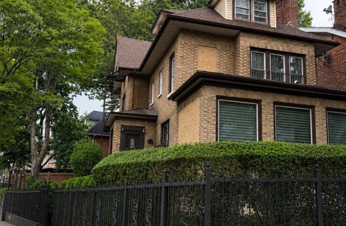 University Heights House | Stunning 5-bedroom luxury townhouse in University Heights, Bronx.