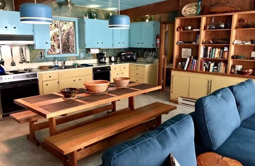 Otis Cabin | Stunning Beachfront Cabin with Barbecue and Hot-tub in Otis, Oregon