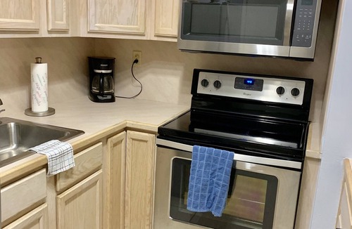 Plantation by the Sea Condo | STUNNING CONDO with BALCONY/POOL in Oceanfront Building in beautiful Islamorada!