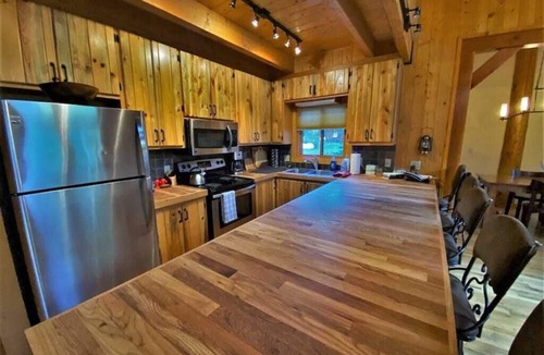 Bayfield Cabin | Stunning Riverside Cabin, Private Hot Tub, Spacious Yard, Grill