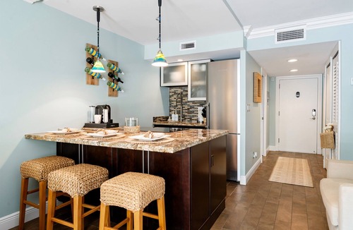 Islamorada Condo | Stunning Studio Apartment Summer Sea Condo