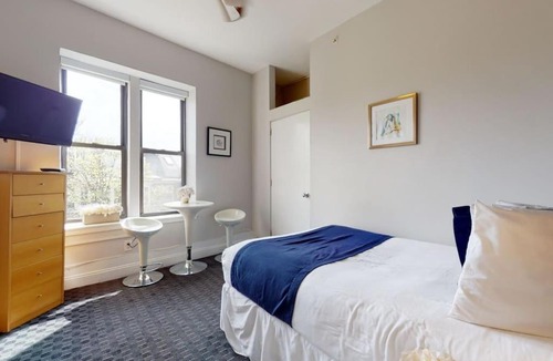 Columbus Apartment | Stylish Downtown Studio in the Boston, C.Ave #34