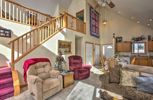 Gladwin House | Sugar Springs Getaway 2 Mi to Lake Lancer!