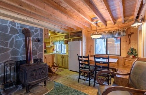 Government Camp Cabin | Summer special, stay before 7/20/26 get third night half off.