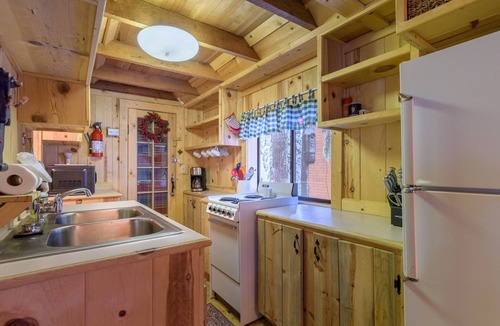 Government Camp Cabin | Summer special, stay before 7/20/26 get third night half off.