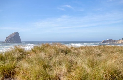 Pacific City House | Summit Lighthouse - Meredith Lodging