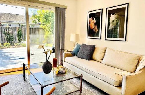 Willow Glen South - Lincoln Glen House | Sunlit Modern Retreat 4 Bedroom 3 Bathroom Open Floor Home Near SJC airport