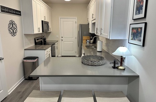 Niceville House | SUNNY NICEVILLE! Very Nice, 3/2.5 Townhome .04 mile from water!