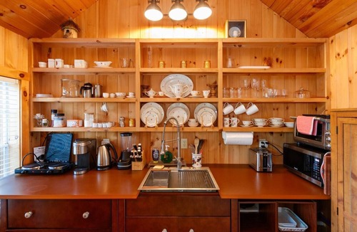 Whitefield House | Sunny Waterfront Cottage at FarAway Pond