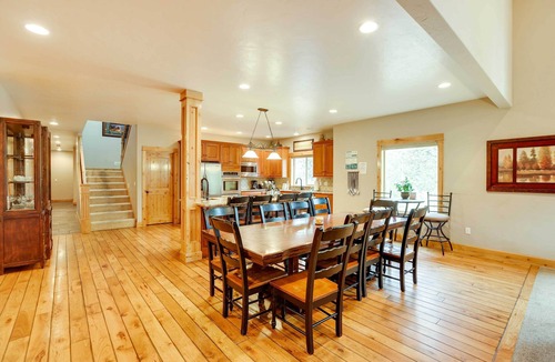 Sunriver House | Sunriver Group Getaway: Explore Deschutes Forest!