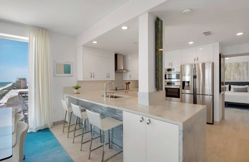Navarre Beach Condo | Sunscape | 🌅 Corner Condo + Gulf Views + Platinum Beach Service Included
