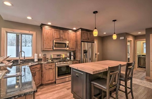 Conesus House | Sunset Chalet