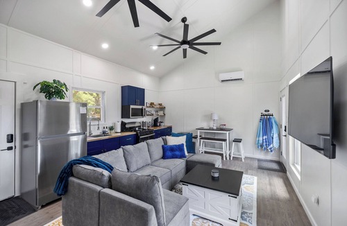 Tangipahoa Parish Cabin | Sunset Haven Lake-Volleyball-Pool