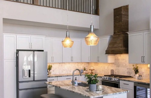 Winneconne House | Sunset Retreat EAA home