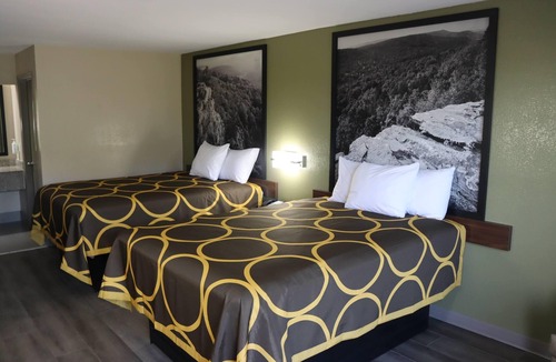 Cabot Hotel | Super 8 by Wyndham Cabot