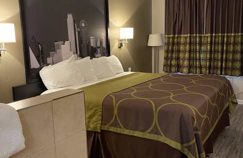 Terrell Hotel | Super 8 by Wyndham Terrell