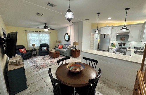 Little Torch Key House | Super Cute 2 BR FL Keys Canal Home - Great Boating Access - Little Torch Key
