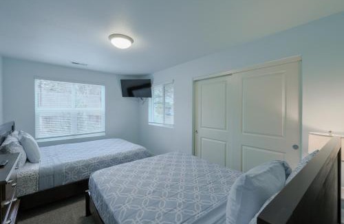 Lincoln Beach House | Surfers Beach Retreat