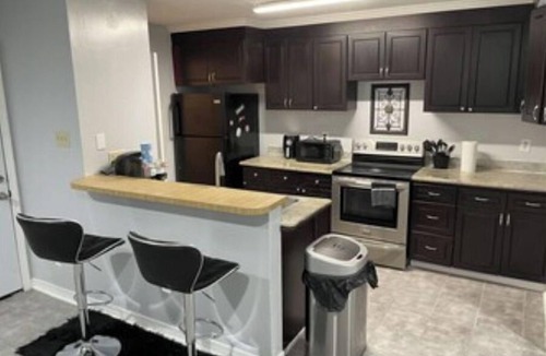 Tall Timbers - Brechtel House | Swanky New Orleans House with lots of space 5mins from downtown