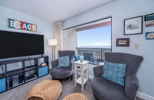 Seaside Condo | Sweeping oceanfront views from this one bedroom condo right on the prom!